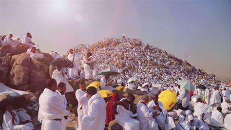 Para Jama'ah Haji yang Wukuf di Arafah